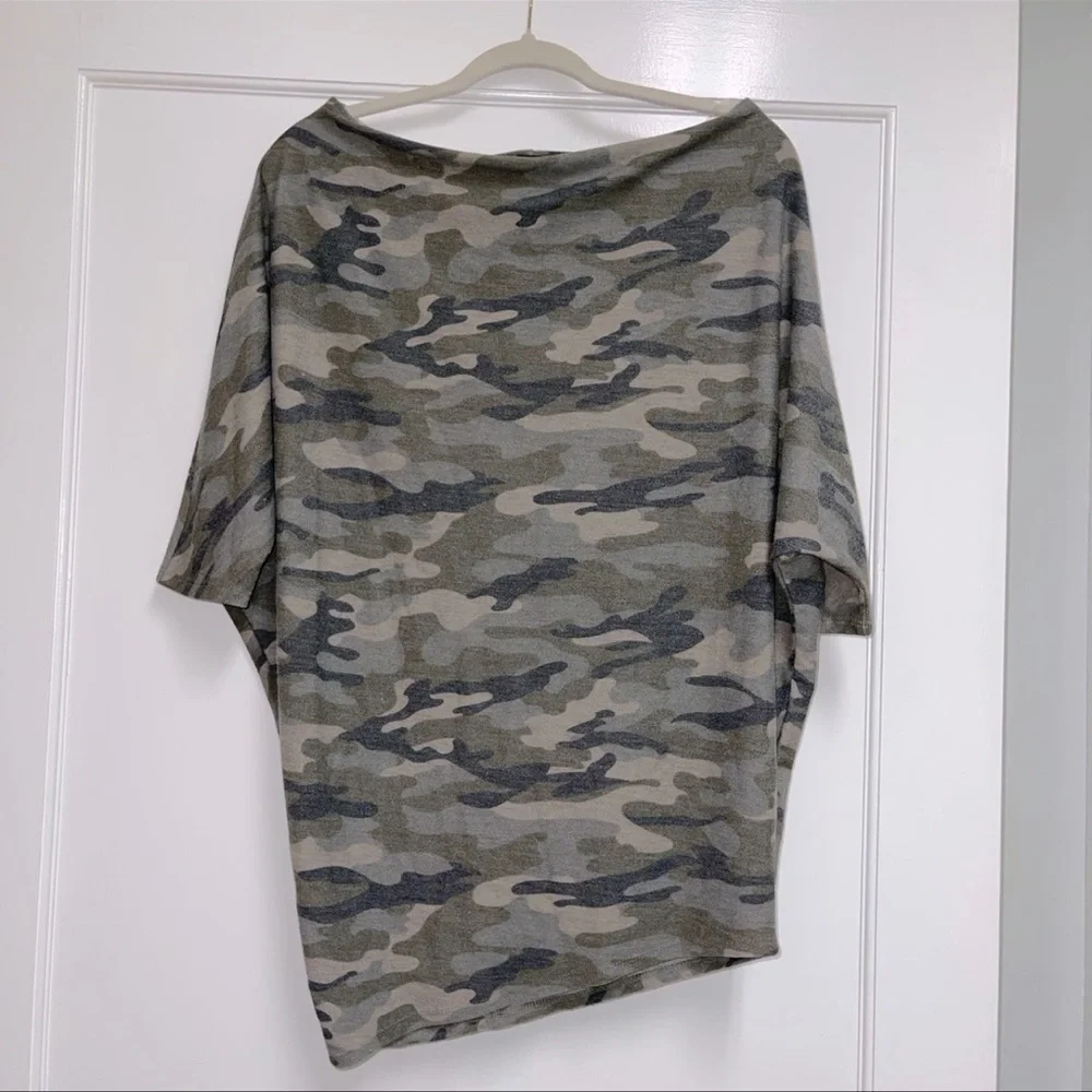 Women’s off the shoulder camo fashion blouse - Picture 1 of 5